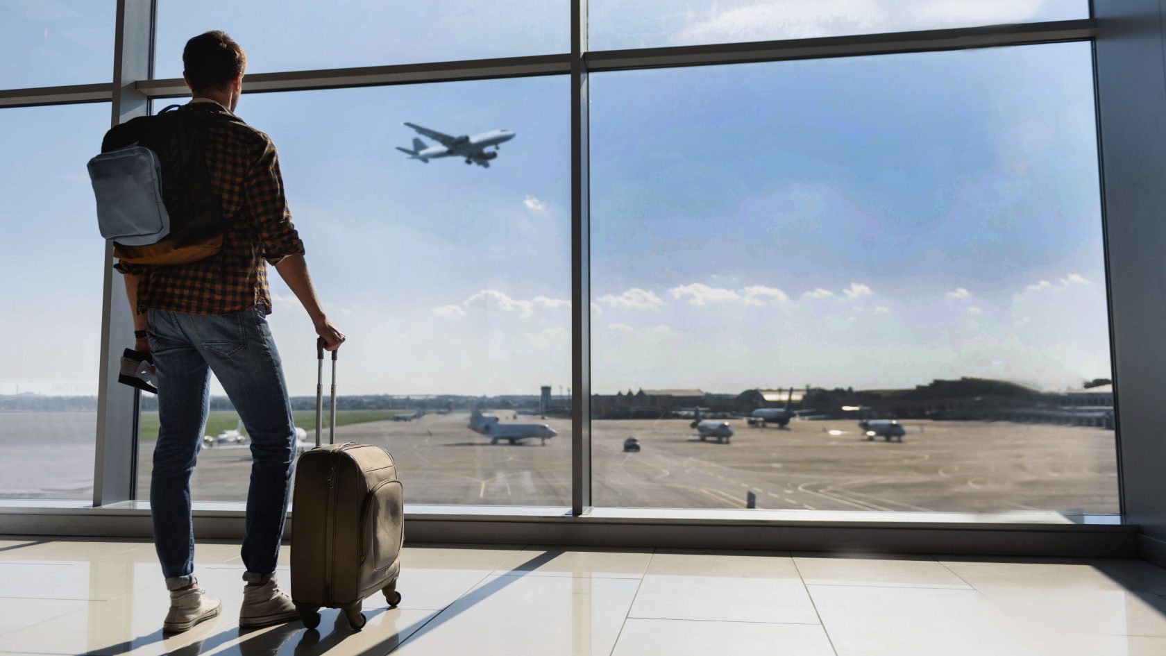 Filtros para aviones y aeropuertos, para un aire limpio y libre de virus, de MANN+HUMMEL
