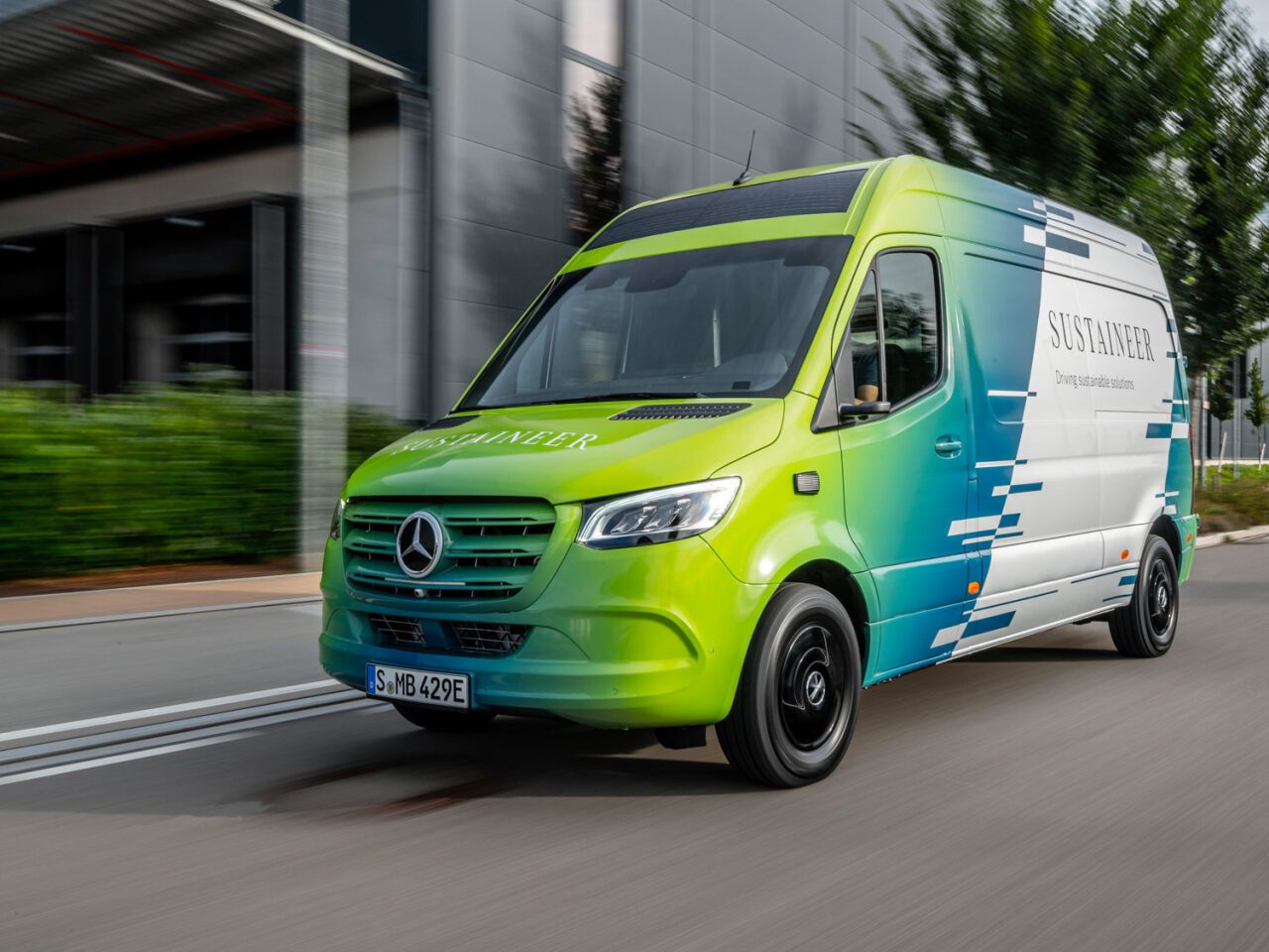 Mercedes-Benz SUSTAINEER mit Feinstaubpartikelfilter von MANN+HUMMEL