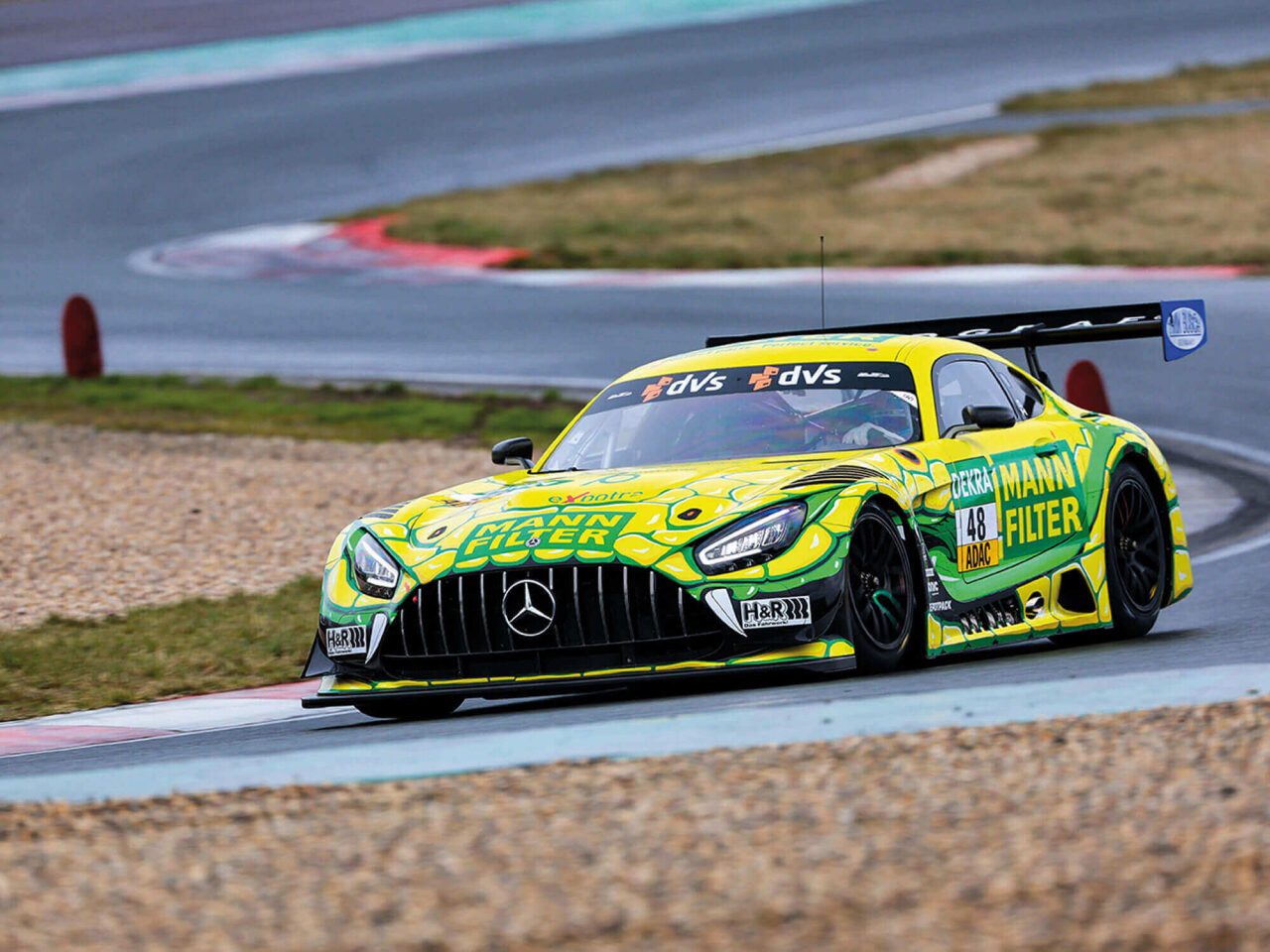 MANN-FILTER Mamba on the grid at 24h race Nürburgring