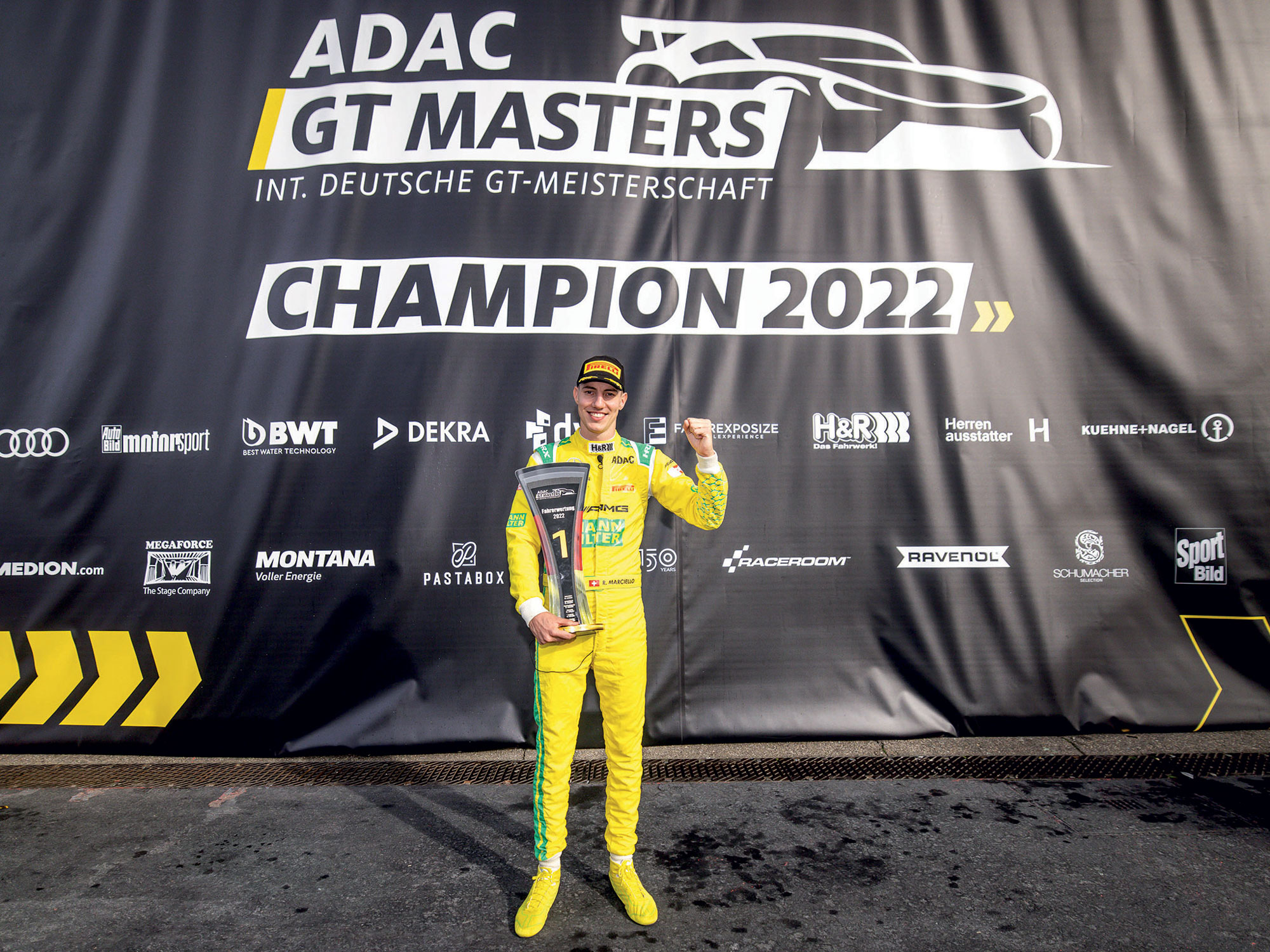 Two championship titles in motorsport for MANN-FILTER