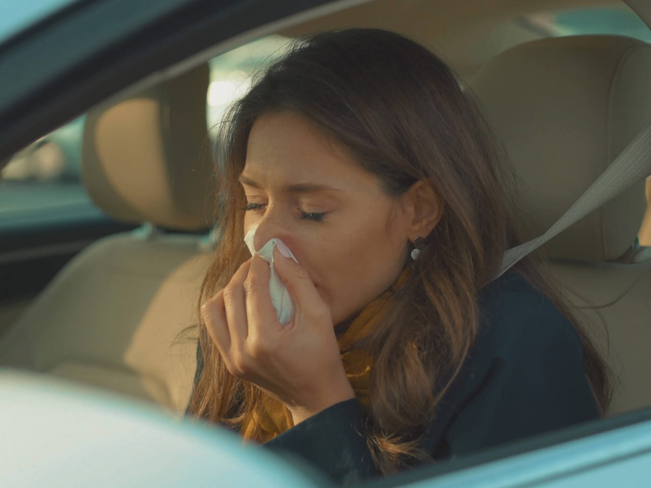 Schlechte Luft im Auto: Ursachen & Lösungen für bessere VIAQ