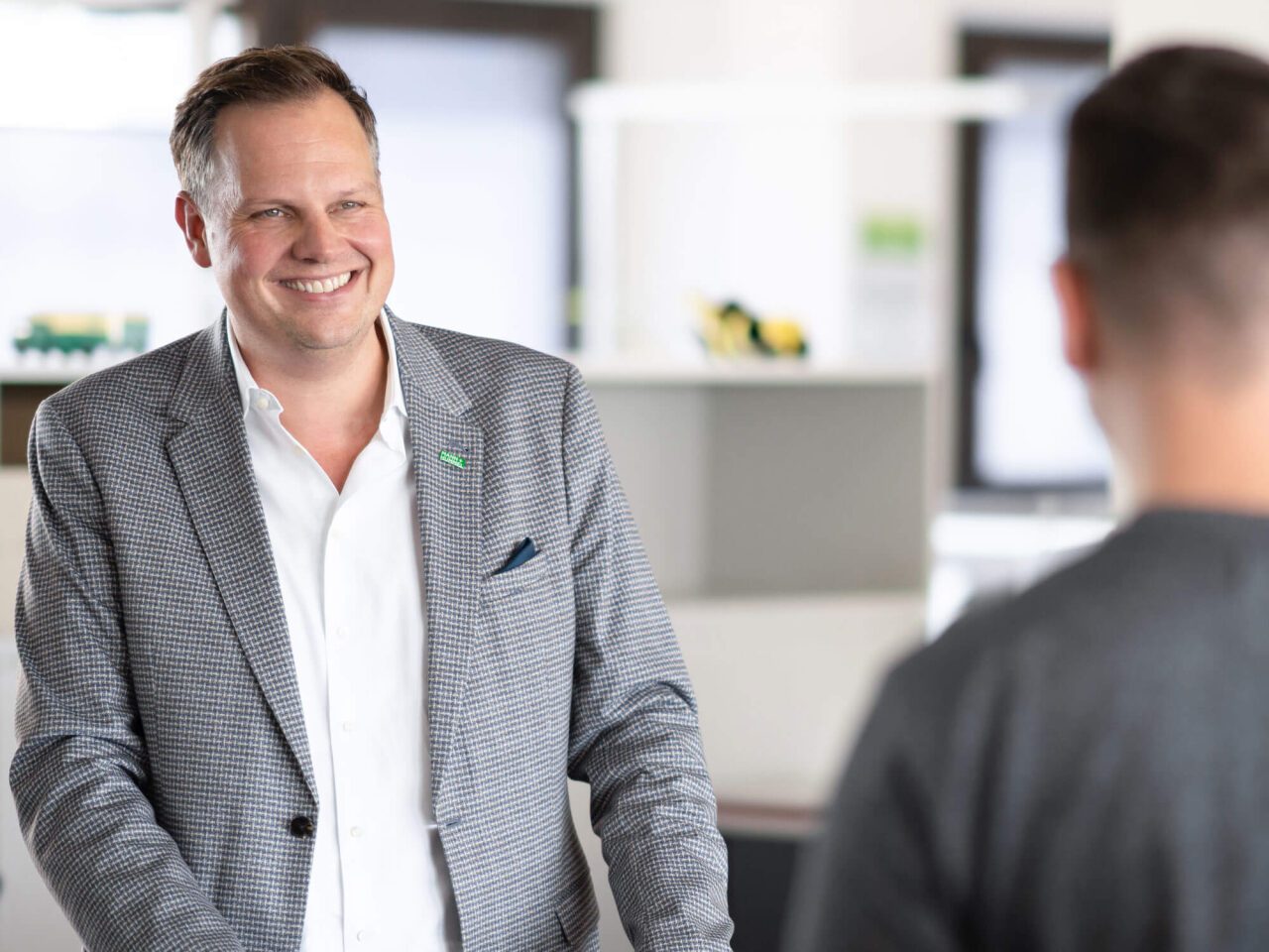 Simon Frick (Senior Vice President Sales IAM Europe)