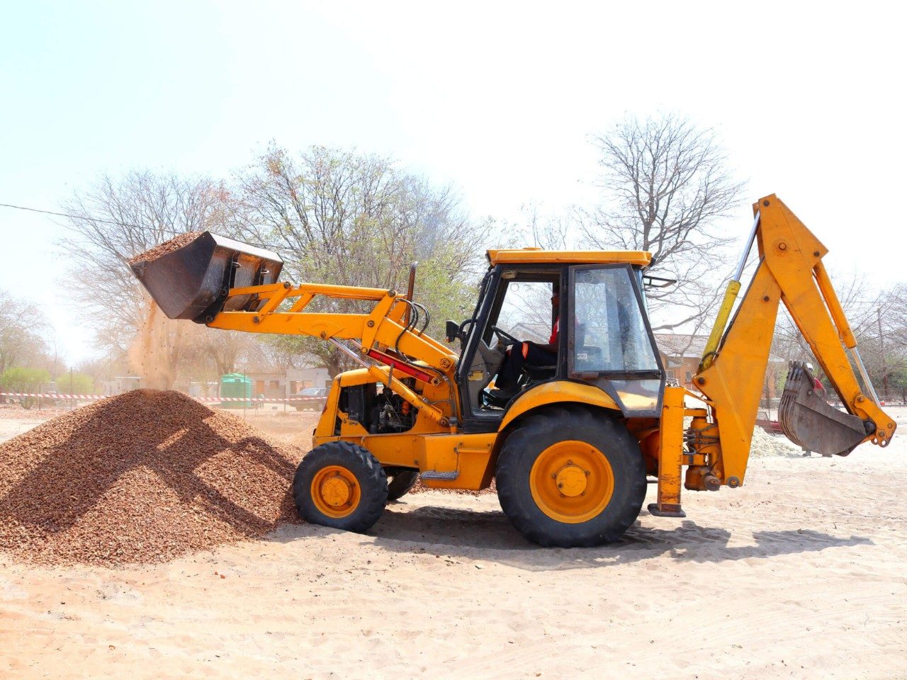 Cabin air filters for heavy duty vehicles